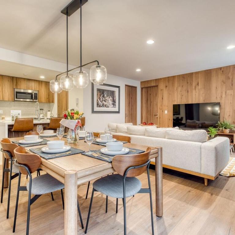 Chic 2BR in Condesa Rooftop Pool Fast WiFi - Apartment - 20