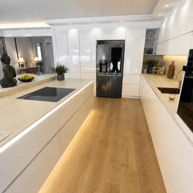 Luxurious large Home, Pool, Garden, Koi Pond - Appartamento con 2 Camere da Letto e con Piscina Privata - 26