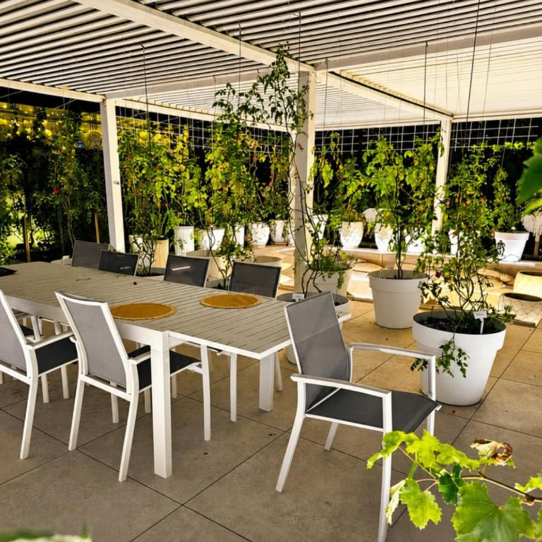 Luxurious large Home, Pool, Garden, Koi Pond - Appartamento con 2 Camere da Letto e con Piscina Privata - 34