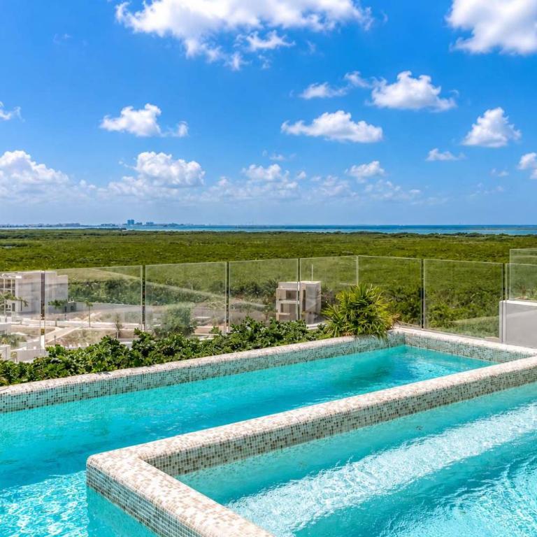 2BR Puerto Cancun with Rooftop Pool Gym & Marina - Apartment - 45