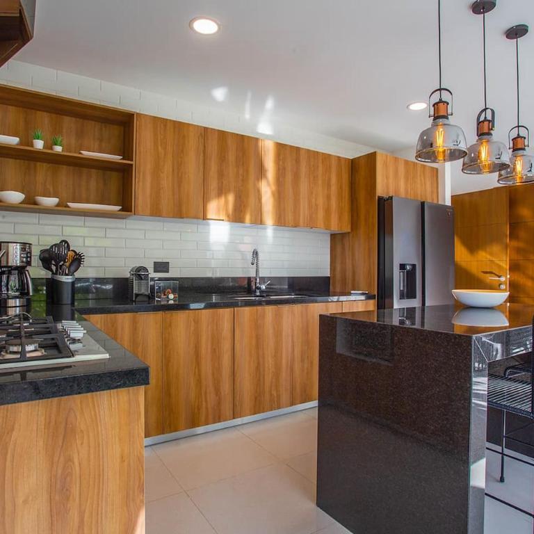 Soho Skies 204 Stunning Sunset - Ocean Views wit - Apartamento con vistas al mar - 2