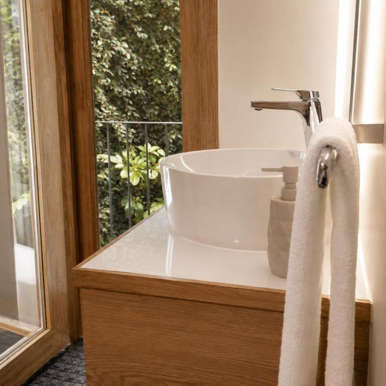 Casa Don Manuel - Short & Long Term Small Luxury Apartments & Studios - Studio with Balcony - 7