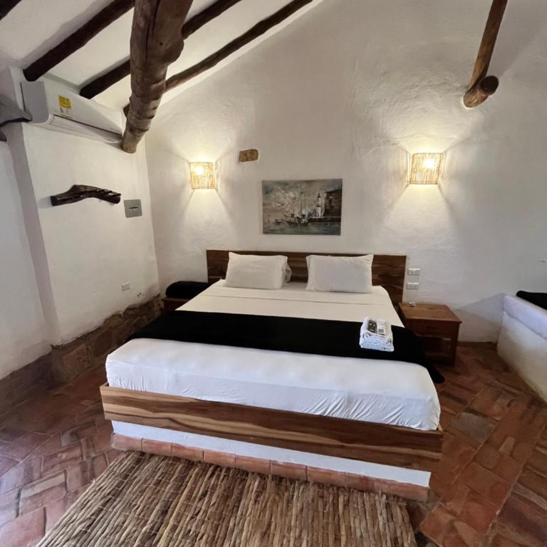 Eco-Hotel Casa de Oracion Barichara "Pet friendly" - Estudio Familiar - 4