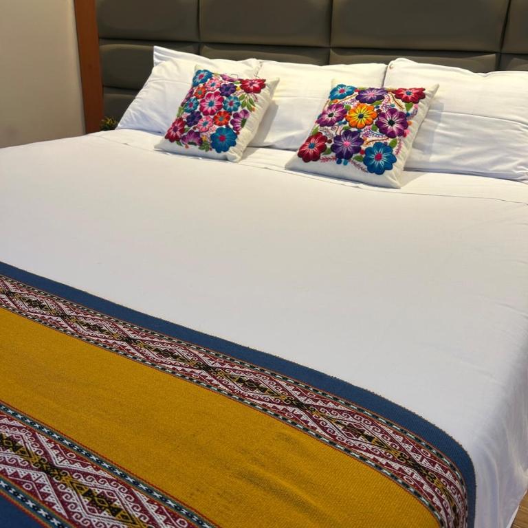 San Blas Boutique Studio Workspace & Inca Heart - One-Bedroom Apartment - 3