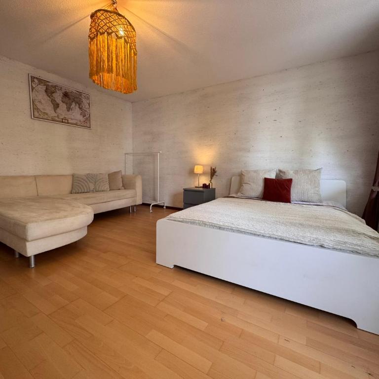 85 sqm Apartment 3 Bedroom each w Balcony 6 Min to Oktoberfest Up to 9 Guests - Three-Bedroom Apartment with Balcony - 13