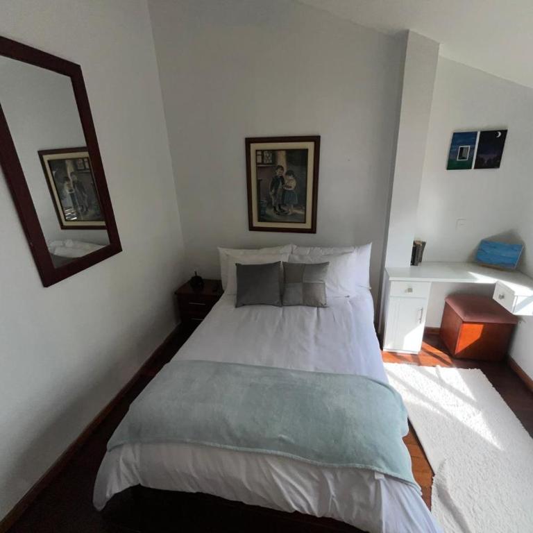 Casa Madob - Three-Bedroom House - 6