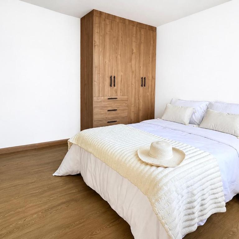 Lamar- Cuenca - Two-Bedroom Apartment - 1