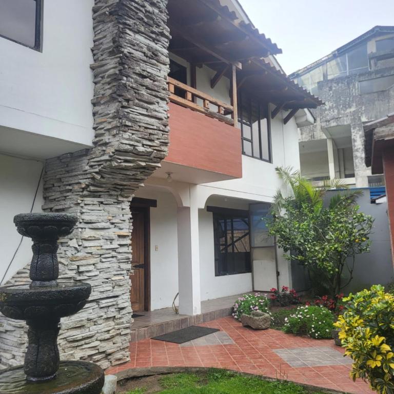 Casa Madob - Three-Bedroom House - 3