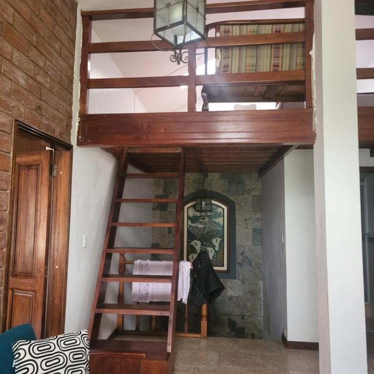 Casa Madob - Three-Bedroom House - 5