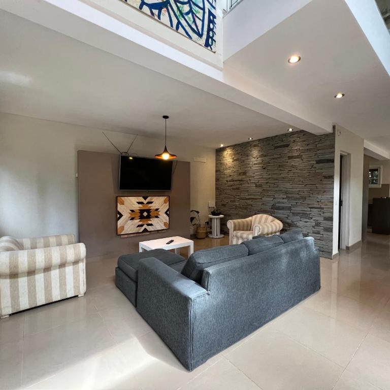 Casa moderna en Valeria del Mar - Three-Bedroom House - 15