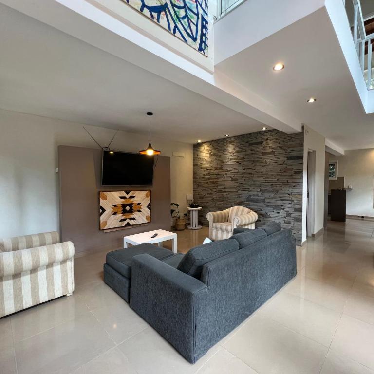 Casa moderna en Valeria del Mar - Three-Bedroom House - 17