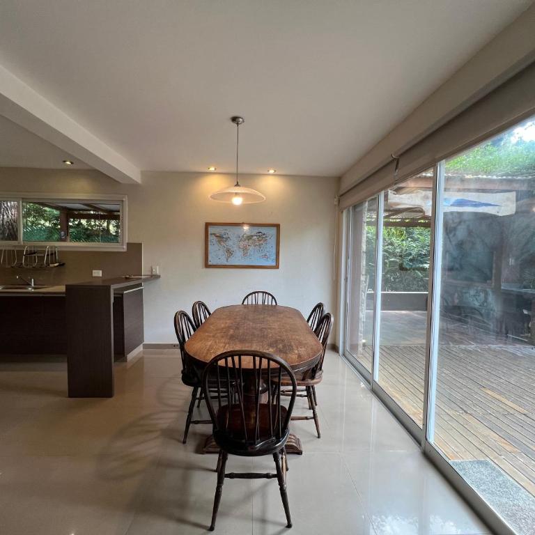 Casa moderna en Valeria del Mar - Three-Bedroom House - 33