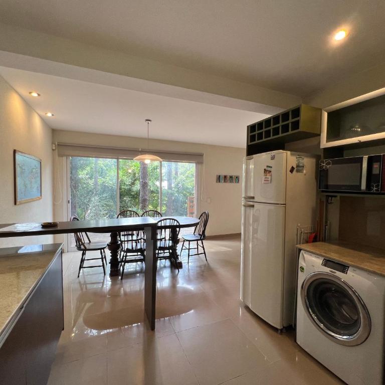 Casa moderna en Valeria del Mar - Three-Bedroom House - 39