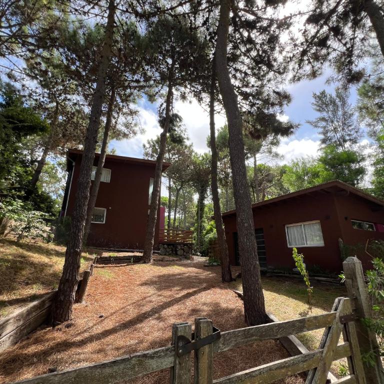 Casa moderna en Valeria del Mar - Three-Bedroom House - 54