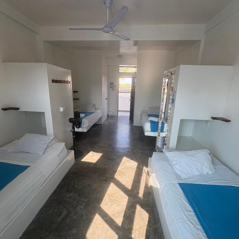 Loki Mancora Hotel - Twin Room with Pool View with Terrace - 1