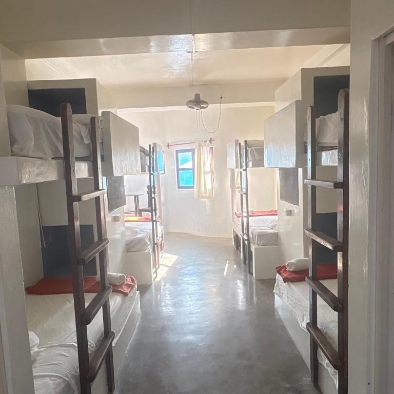 Loki Mancora Hotel - Family Room with Pool View or Garden View - 2