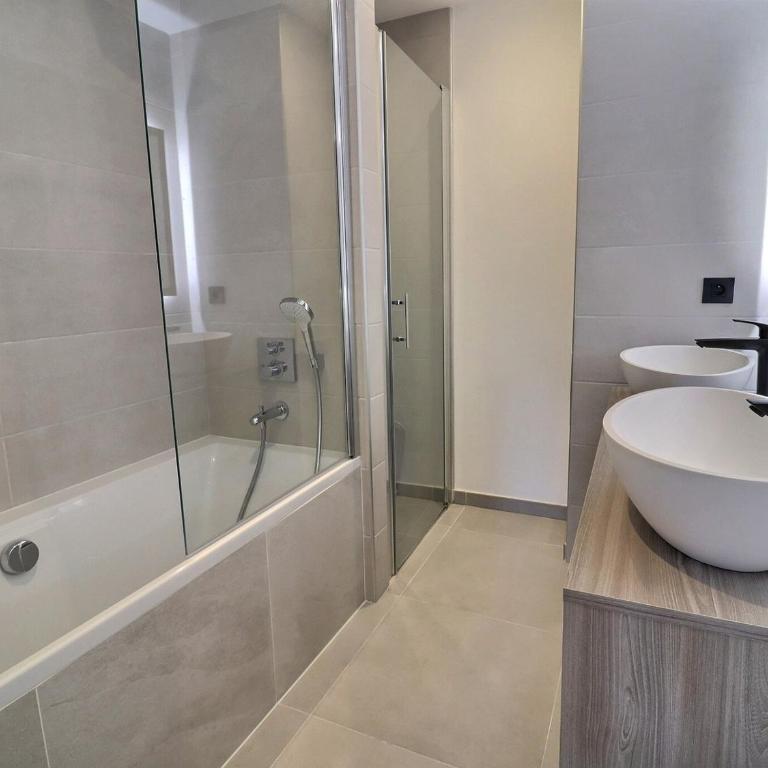 Grand duplex confortable - 12 pers. - Five-Bedroom Apartment - 4