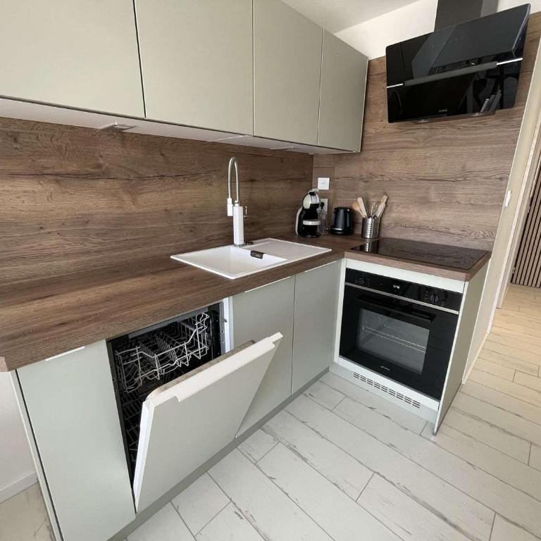 Appartement calme avec parking - 4 pers. - FR-1-328-296 - Appartement - 14