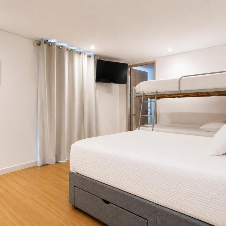 Homy Apartamentos-Deluxe - Apartment - 2
