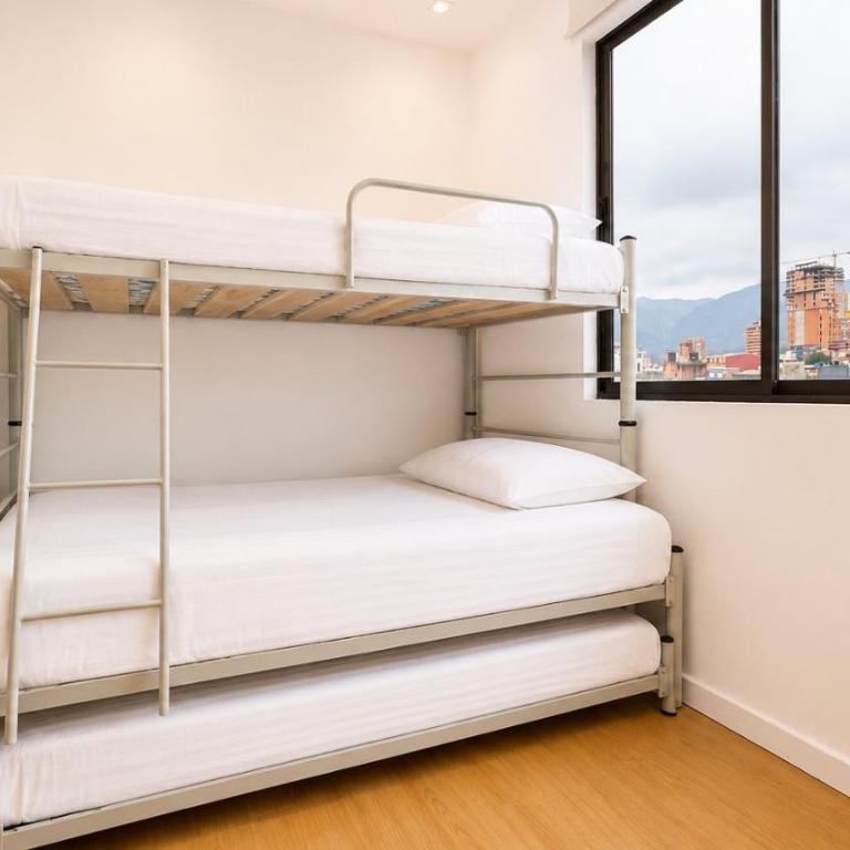 Homy Apartamentos-Deluxe - Apartment with Balcony - 5