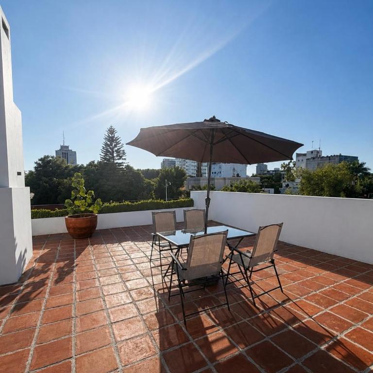 Departamento con terraza en Colonia Americana - Apartamento de 1 dormitorio con terraza - 1