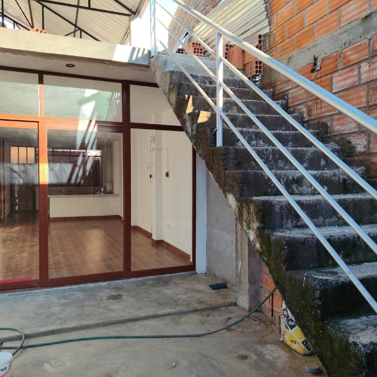 E&R House - Three-Bedroom House - 3