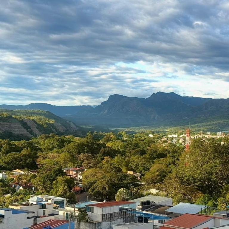Tropical Apartment with View in Melgar - Apartamento de 3 dormitorios - 9