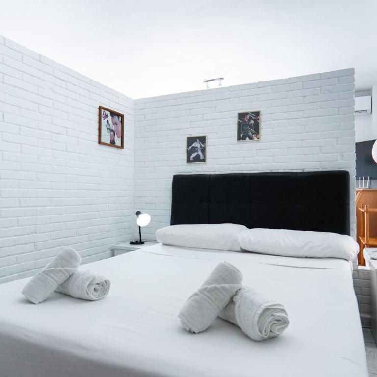 Carabeo 16 Studios Casasol - One-Bedroom Studio - 10
