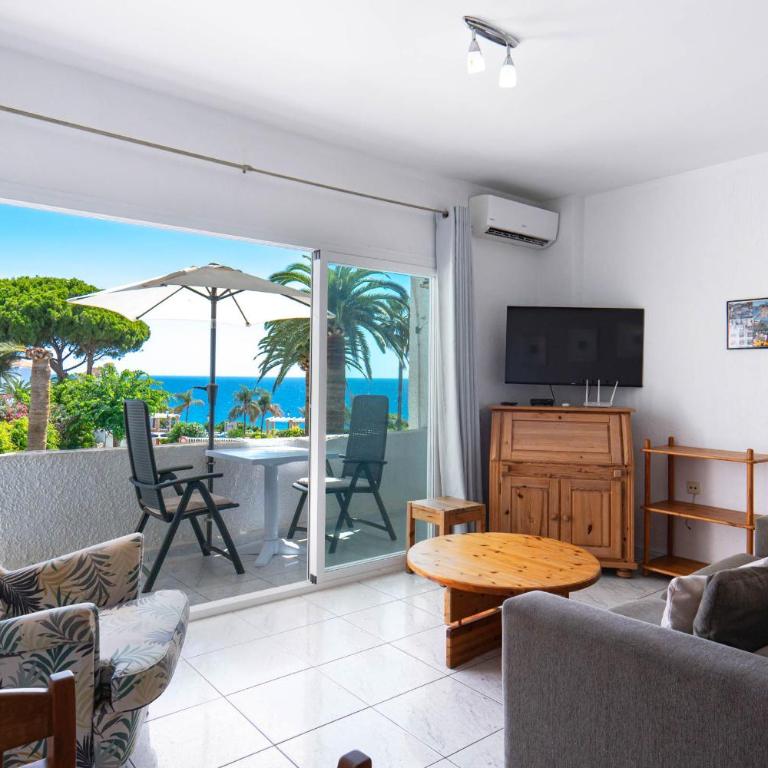 Carabeo 16 Studios Casasol - One-Bedroom Studio - 2