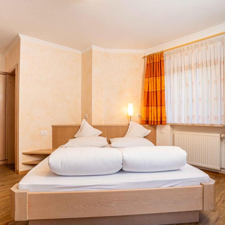 Hotel Pension Sonnegg - Vierbettzimmer - 4