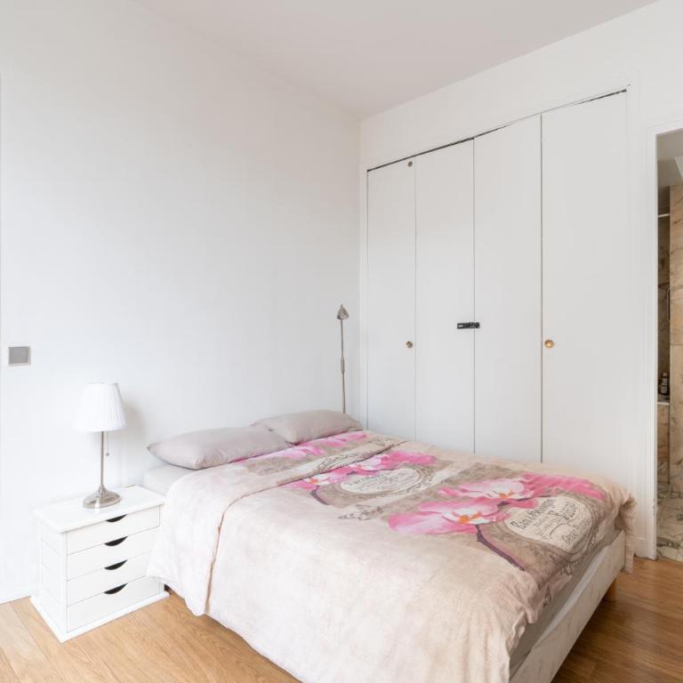 Cozy 1BDR Apartment for 4 Near Champs-Elysees - Appartement - 3