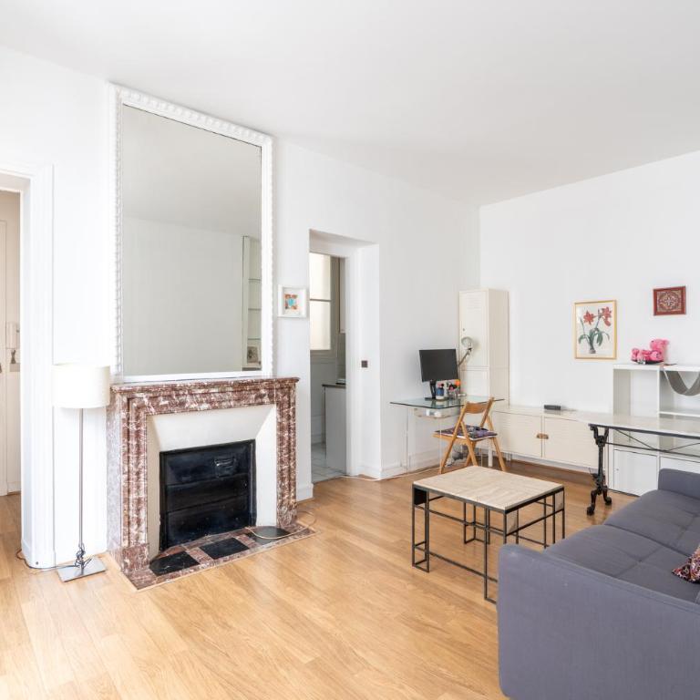 Cozy 1BDR Apartment for 4 Near Champs-Elysees - Appartement - 10