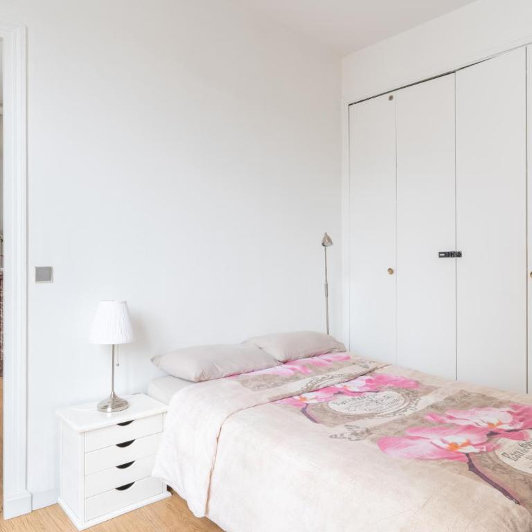 Cozy 1BDR Apartment for 4 Near Champs-Elysees - Appartement - 13