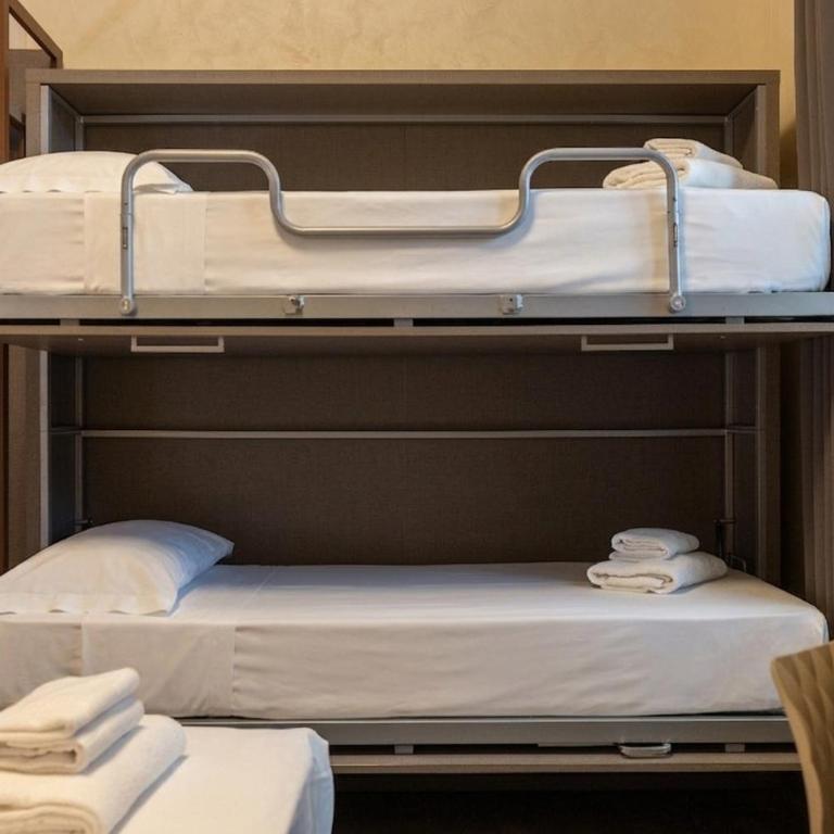 Termini Comfort Rooms - Vierbettzimmer mit eigenem Bad - 3