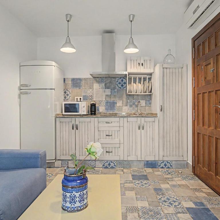 Los Tartessos 2 - Apartamento de 1 dormitorio con jardín - 4
