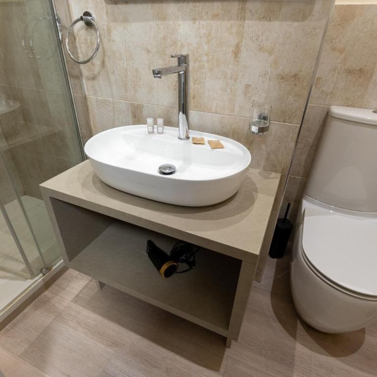Termini Comfort Rooms - Vierbettzimmer mit eigenem Bad - 7