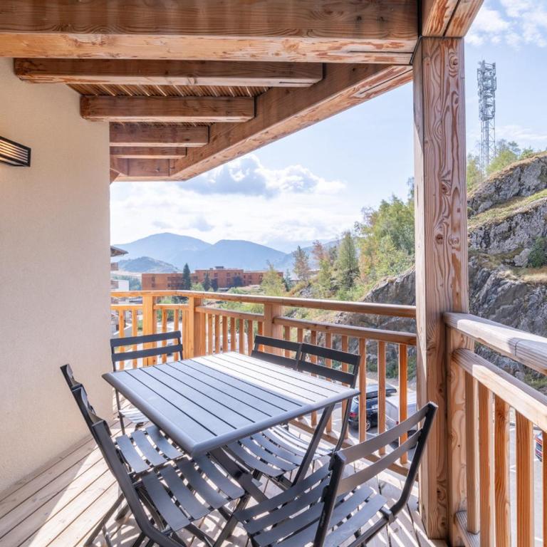 Appartement neuf à l'Alpe d'Huez, skis aux pieds - Two-Bedroom Apartment - 2