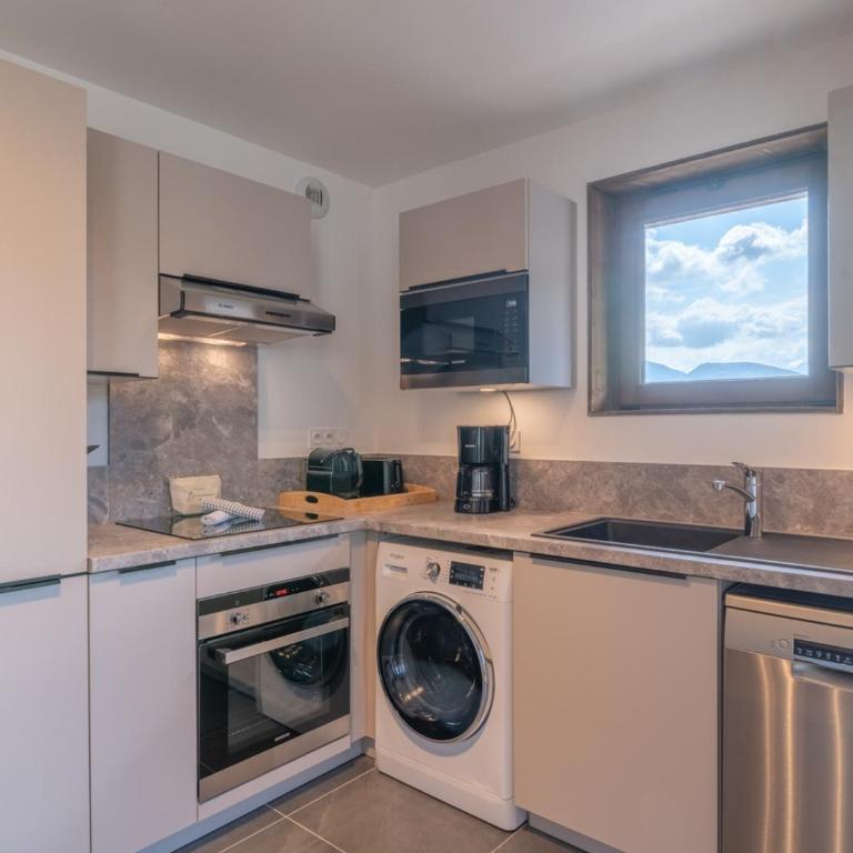 Appartement neuf à l'Alpe d'Huez, skis aux pieds - Two-Bedroom Apartment - 4