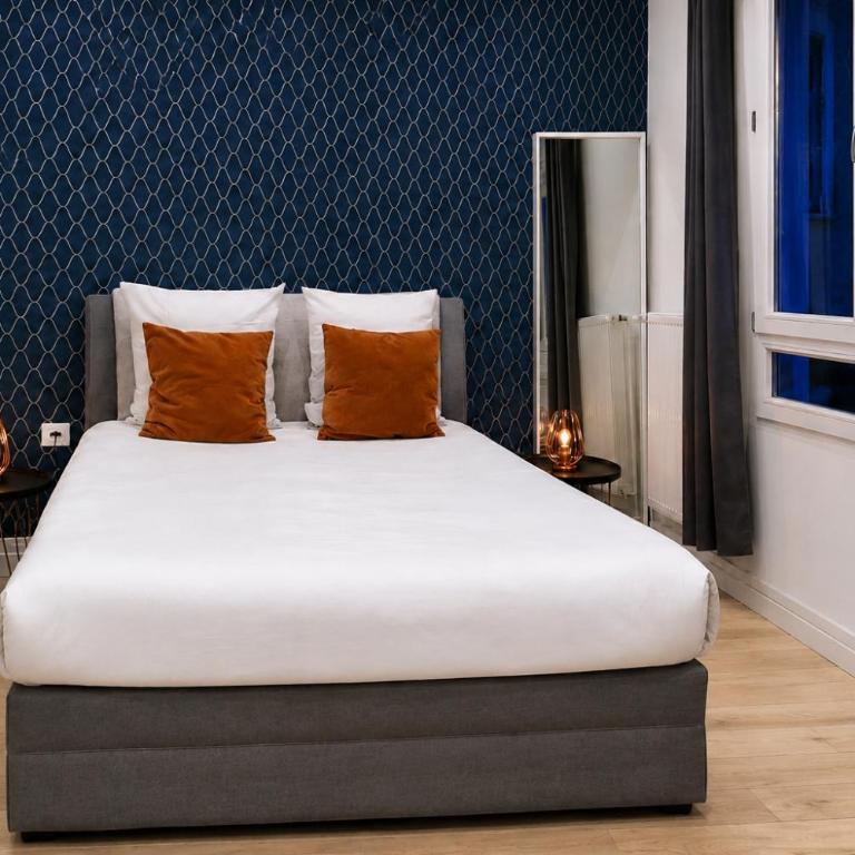 LIFE RENAISSANCE - New Concept - Place Kléber - Suite Familiale - 14