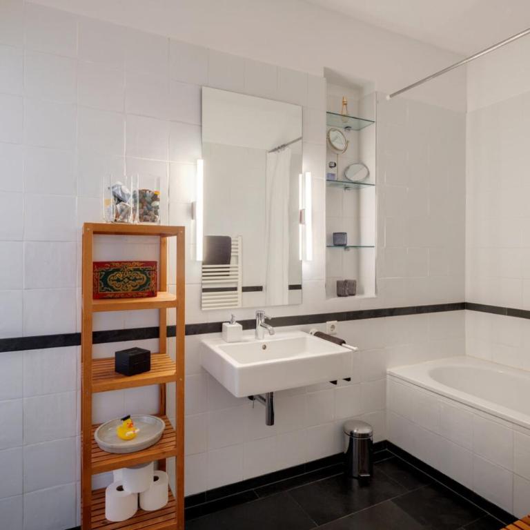 Wohnung mit 2 Schlafzimmern - Appartement 2 Chambres - 2