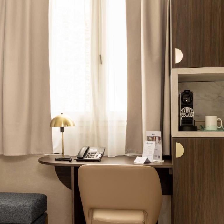Best Western Au Trocadéro - Chambre Simple Confort - 2