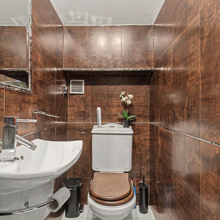 Townhouse In Playamar, Sol Y Playa - Casa - 23