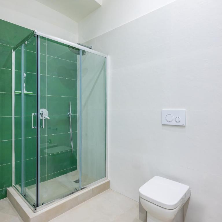 Montesanto Ventidue - Triple Room with Private Bathroom - 1