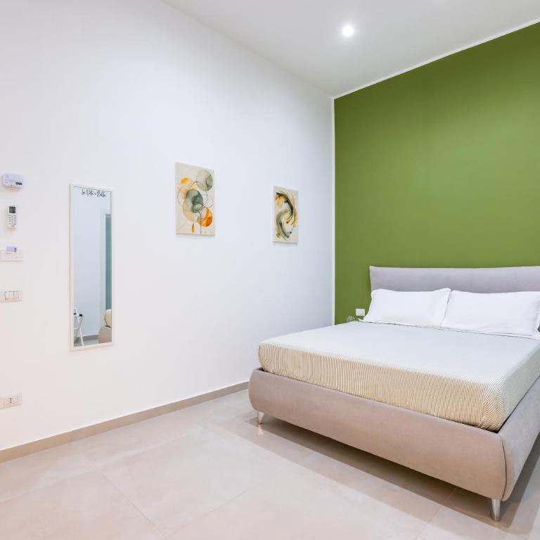 Montesanto Ventidue - Triple Room with Private Bathroom - 10