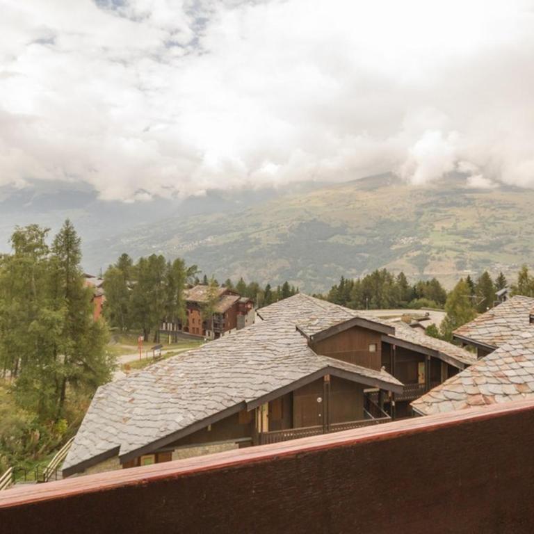 Appartement fonctionnel proche pistes, balcon vue vallée, 6/7 personnes - Three-Bedroom Apartment - 15