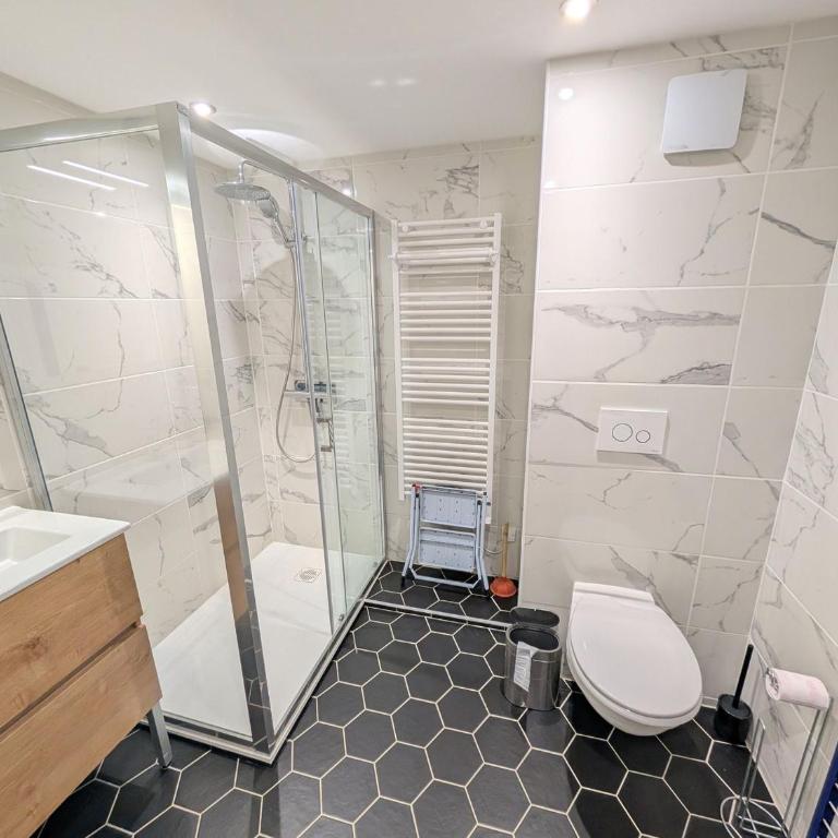 Superbe appartement neuf 8 pers, 55m² terrasse sud, proche pistes - Apartamento de 2 dormitorios - 11