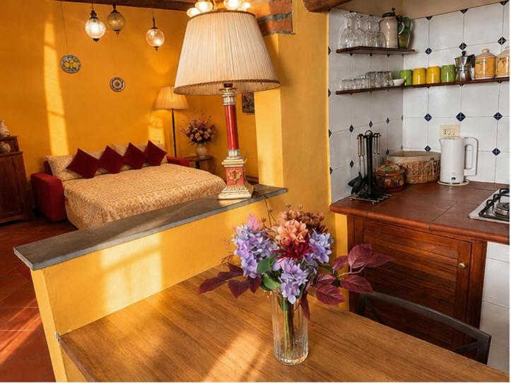 Real Rustic Tuscany Style In Center - One-Bedroom Apartment - 25
