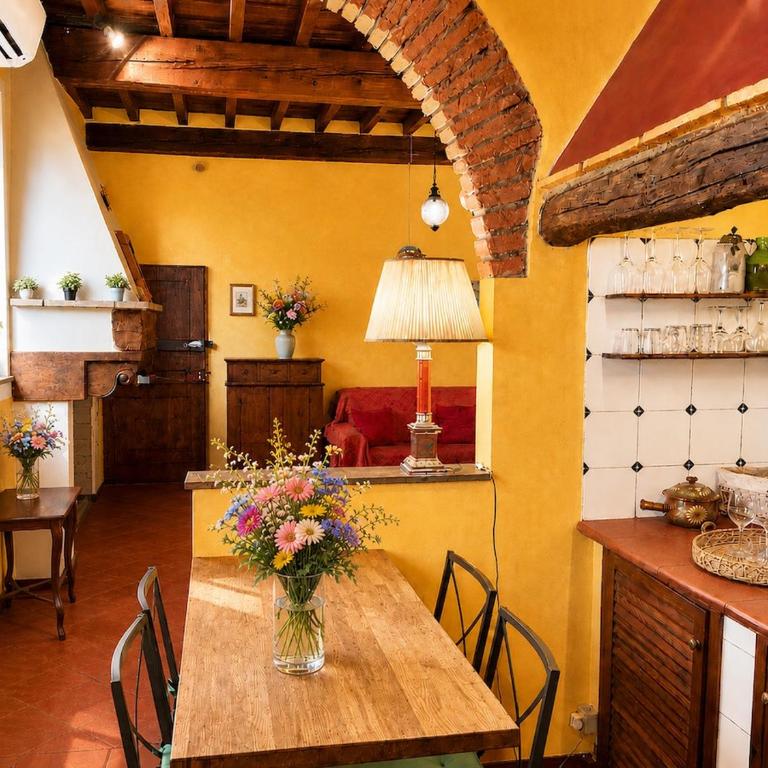 Real Rustic Tuscany Style In Center - One-Bedroom Apartment - 21