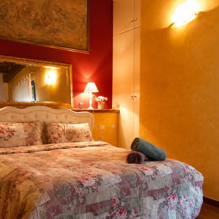 Real Rustic Tuscany Style In Center - One-Bedroom Apartment - 17