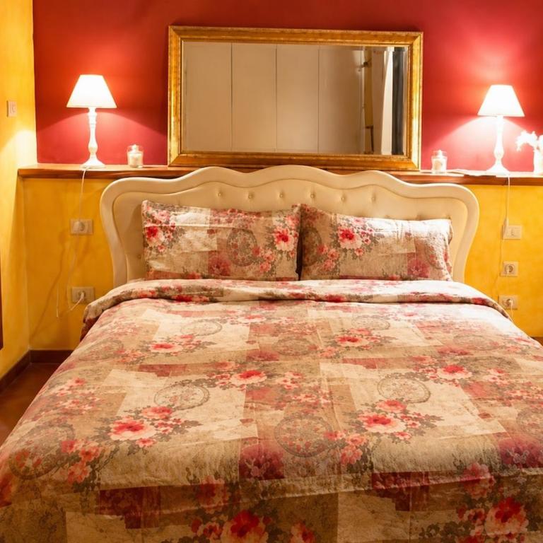 Real Rustic Tuscany Style In Center - One-Bedroom Apartment - 9
